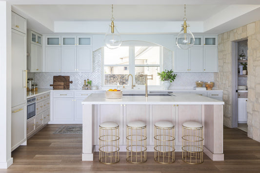 Becki Owens designed airy kitchen with Weathered color Stoneform from the Becki Owens Elite Stoneform Collection
