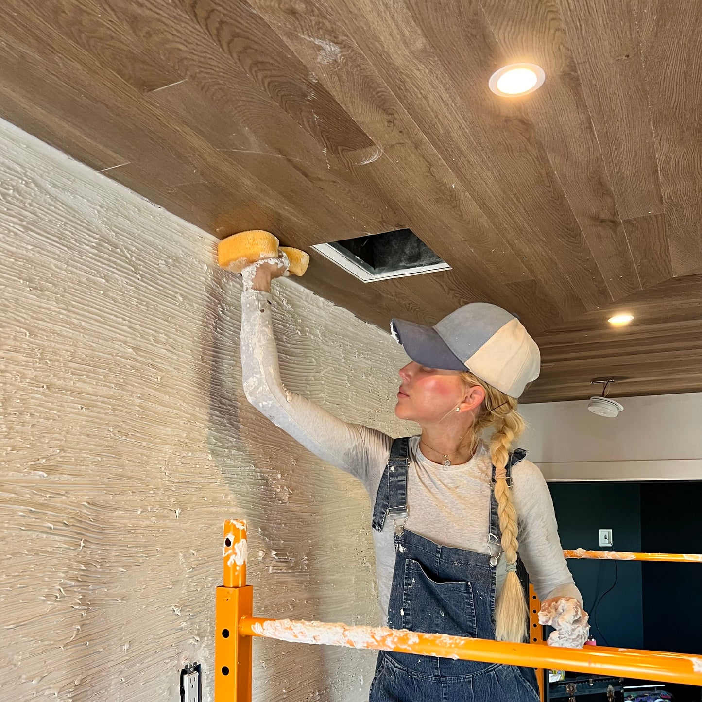 Archer by Galey Alix for walls and ceilings