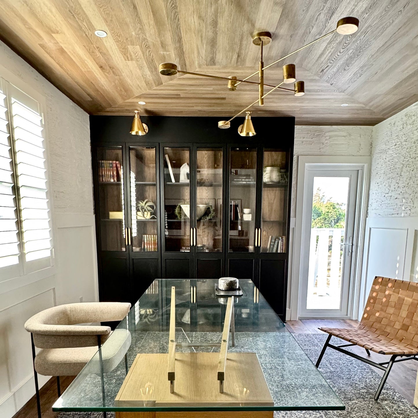 Archer by Galey Alix for walls and ceilings 