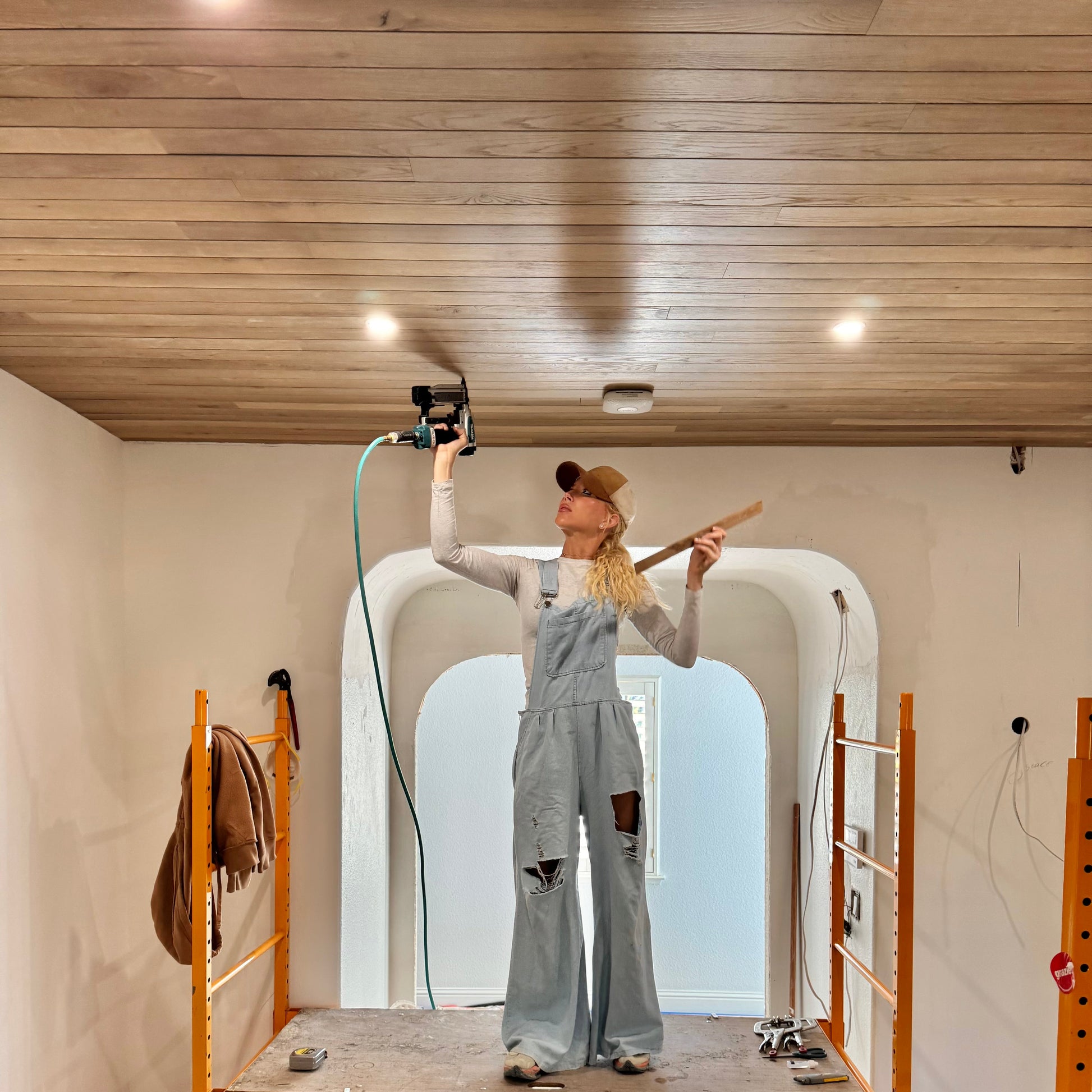 Augustine by Galey Alix for walls and ceilings